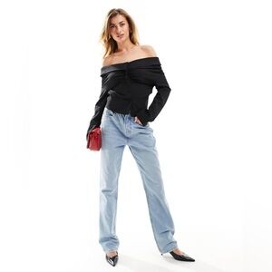 NA-KD off the shoulder draped top in black size US2 (34)